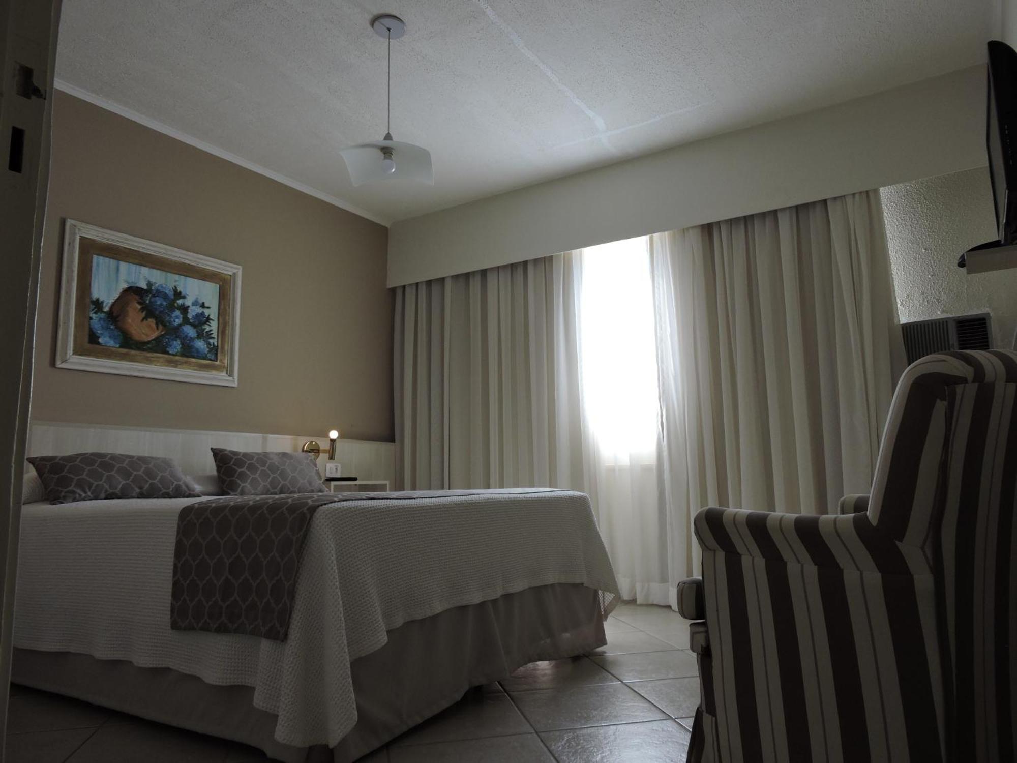 Hotel Binder Quality Inn โมจิดัสครูเซส ภายนอก รูปภาพ