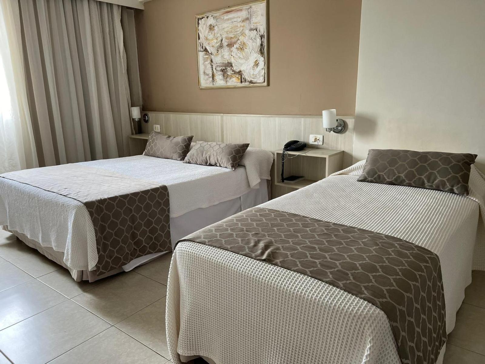 Hotel Binder Quality Inn โมจิดัสครูเซส ภายนอก รูปภาพ