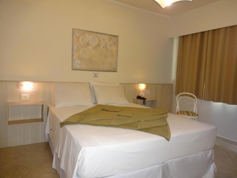 Hotel Binder Quality Inn โมจิดัสครูเซส ภายนอก รูปภาพ