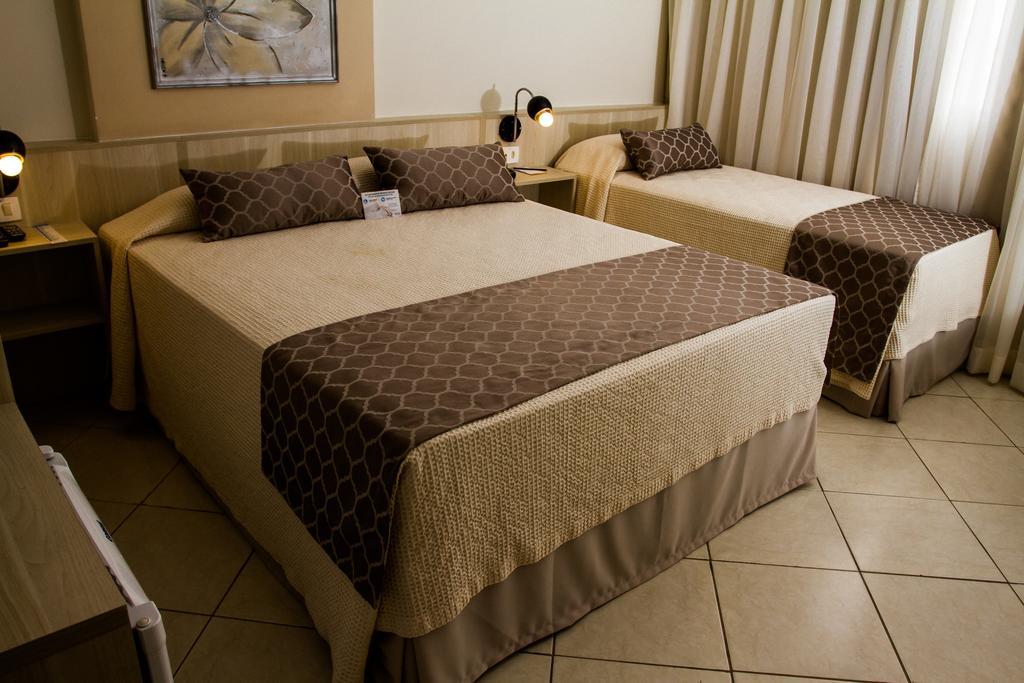 Hotel Binder Quality Inn โมจิดัสครูเซส ภายนอก รูปภาพ
